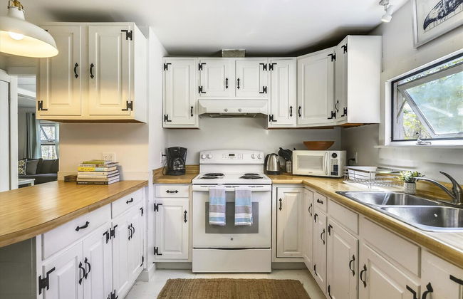 Oak Bluffs 3-Bed Cottage, Walk to Town - Foto 8