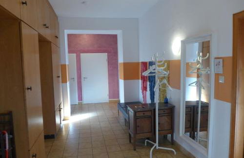 O11- Großzügige Fewo im Künstlerhaus - Photo 9