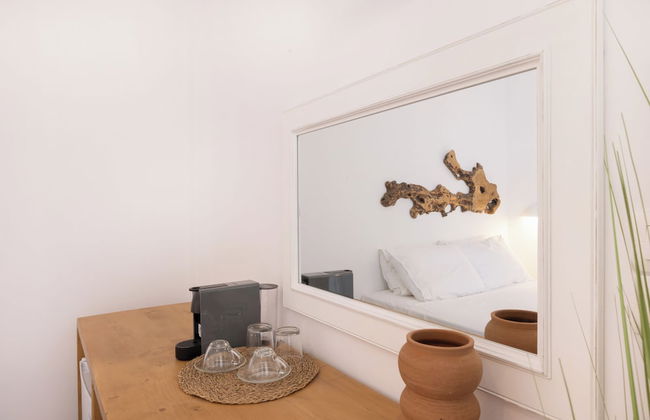 Parosquare Central Suites - Photo 10