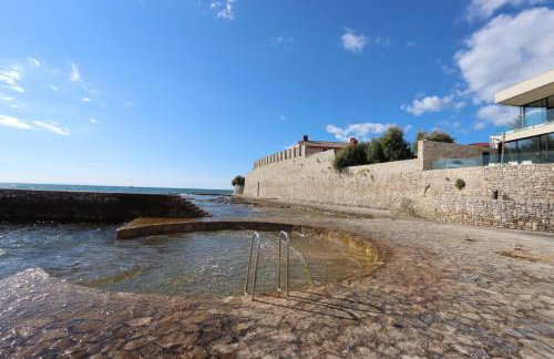 Galib 2 - newly renovated and top location near the sea and city center - Photo 13