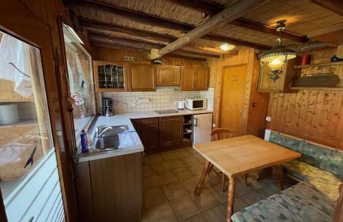 Urige Blockhütte direkt am Waldrand - Foto 4