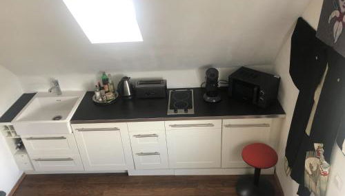 Bel Art Atelier mit großem Parkplatz - Foto 3