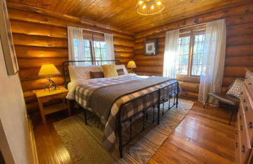 Historic Log Cabin #14 at Horse Creek Resort - Foto 2