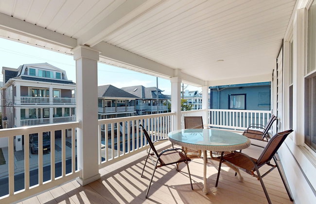 The Beach House - Photo 9