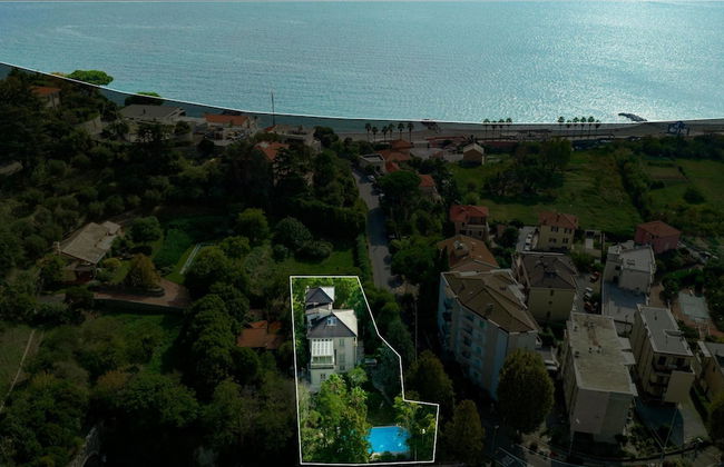 Villa Liberty Albisola 6 2 Emma Villas - Photo 31