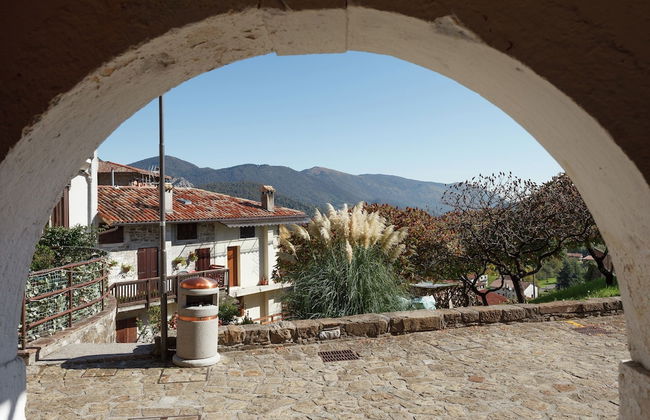 Traditional Apartment in Poffabro With Fireplace - Foto 35