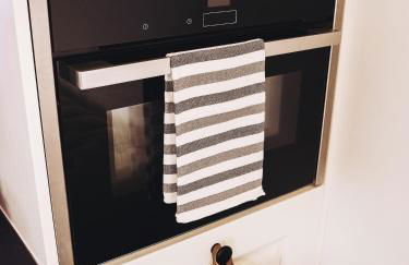 Cottage with Hot Tub - near Cheltenham and Tewkesbury - Photo 18