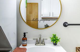 Jungle House Luxury Homes - Columbus Downtown Short North - Walk to Convention Center & Nationwide Arena - Sleeps up to 10 - Free Parking - Over 5,800 Five Stars - Foto 6