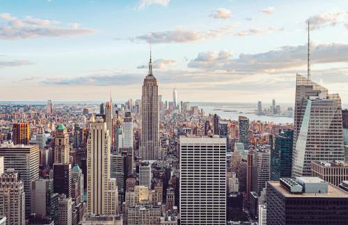 Designer Home 2 Bedroom - 20min to NYC WTC - Private Backyard - Foto 62