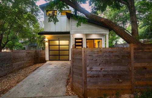 East Side Haven - Blocks from Local Food Legends - Foto 29