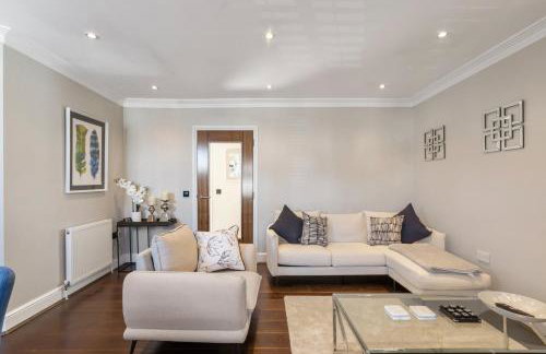 Weybridge - 2 Bed - parking - Foto 6