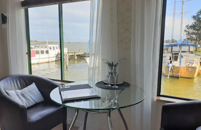 Boat Haven Studios - Photo 33