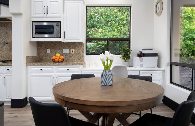 5BR Resort Style Entertainer with Pool, Spa, BBQ - Foto 42