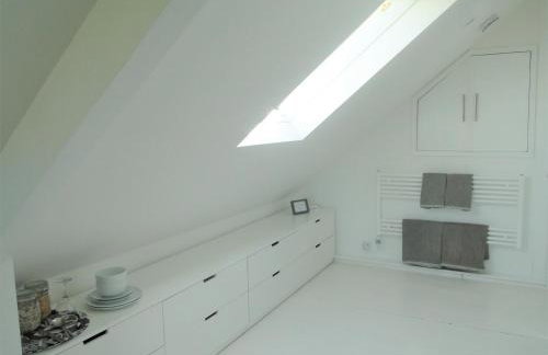 Private Double Room and Ensuite in Historic Cornish Cottage - Photo 23