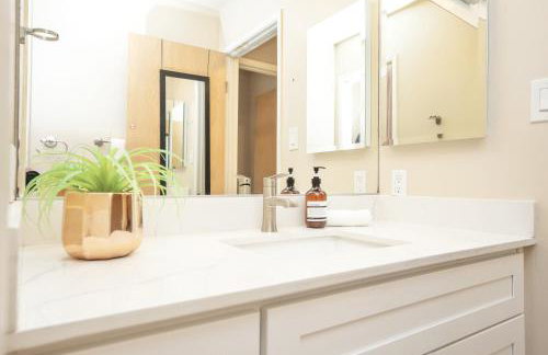 Spacious Mountain View DT 3BR Gem - Great for Work & Family - Foto 16