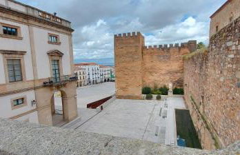 Casa Leyendas de Cáceres - en plena zona monumental - Foto 39