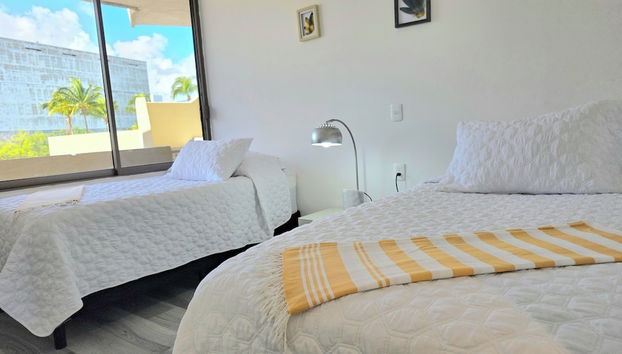 Oceanfront Condo at Unique Location - Foto 4, Habitación