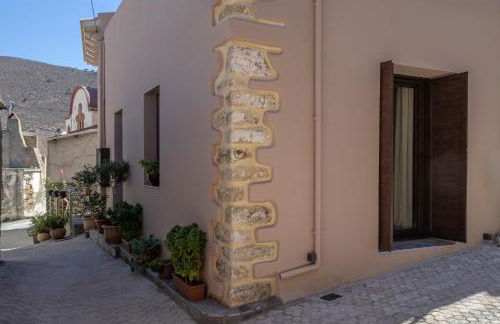 Klodian Suites - Photo 38