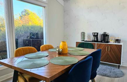 Stunning Lake views with King beds for HPU, Furniture Market, Greensboro, Winston - Photo 7