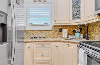 Funshine Pointe Capri - Photo 7