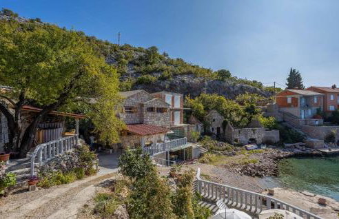 Gorgeous Home In Lukovo Sugarje - Foto 11