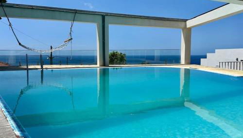 Sky T2, Vista Mar e Piscina em Varadouro, Faial - Foto 4