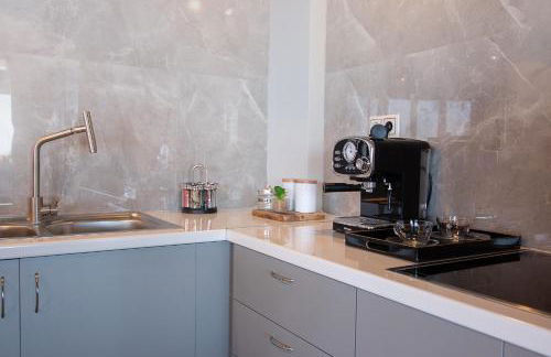 Georgianna's suite with private pool , 'greysuite' - Foto 10