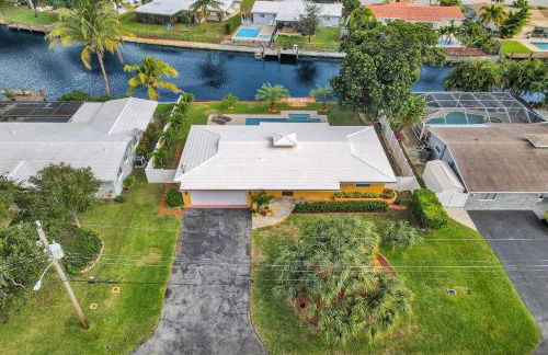 New! Waterfront Heated Pool & Jacuzzi 2 mi to Beach - Fishing Pier Relaxing SPA & Hammock - Photo 36