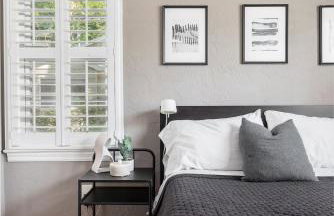 Charming 3BR Home Near DT with King Bed and Fire Pit - Foto 17