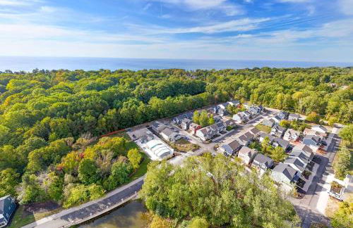 Spacious Dog-Friendly Getaway with Year-Round Pool & Hot Tub - Foto 67