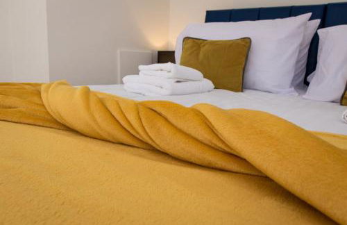 Brand New, Immaculate 3 Bed 3 Shower room House - Foto 4