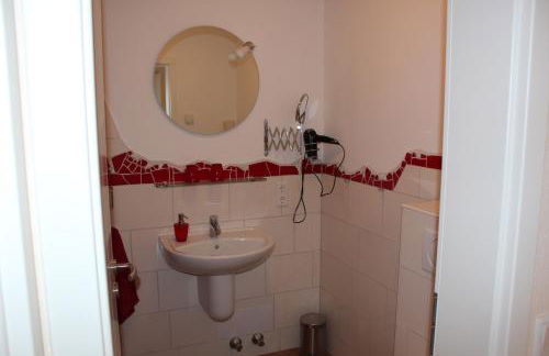 Schloms Hof - Foto 17