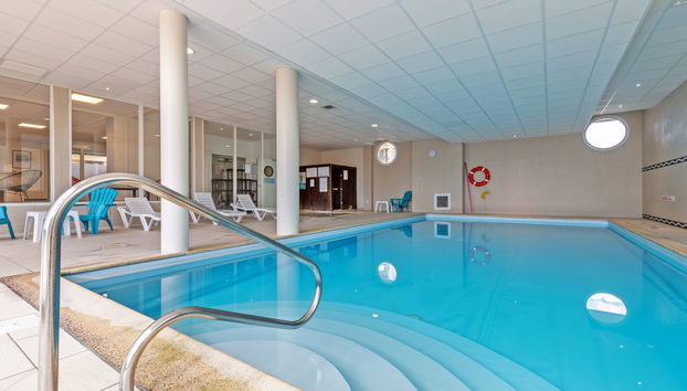 Pool Indoor