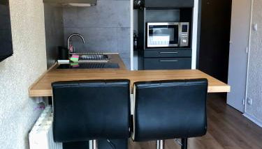 Studio lumineux neuf dans l'hyper centre avec vue - Foto 3