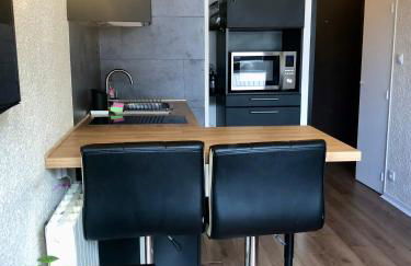 Studio lumineux neuf dans l'hyper centre avec vue - Foto 3