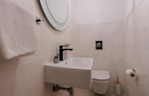 Sunluxvilla 4BR Heated Pool Jacuzzi Sauna - self check in - Photo 33