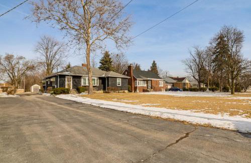 Spacious and Peaceful Suburban Home in Lansing! - Foto 41