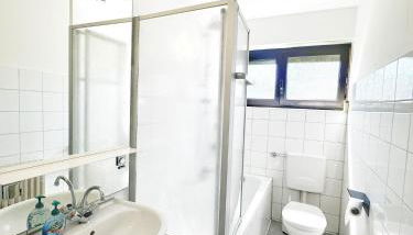 Wohnung Niedernhausen 60 qm 7 Einzelbetten Stellplatz - Foto 5, towels, Shower