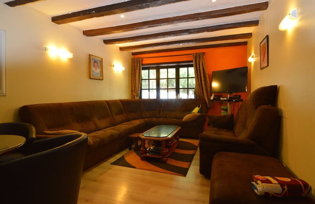 Luxurious Accommodation, Sauna, Hot Tub, Solarium, Private Bathrooms - Photo 14