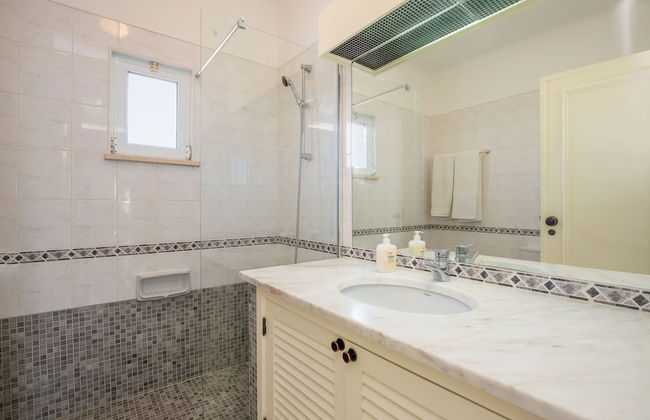 Amazing 2-bedroom Appartment With big Terrace! - Photo 13