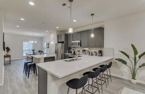 Your Vibrant Dallas Getaway Home - Foto 7