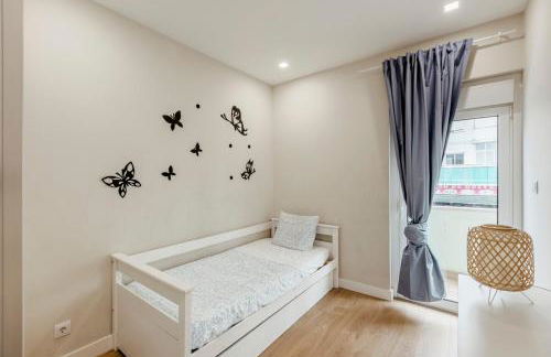 2-bedroom gem Central Odivelas - Foto 17