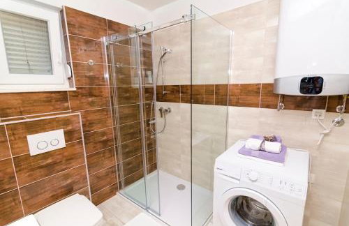Luxury Villa Star Lights Trogir - heated pool, hot tub, gym, billiard - Foto 17