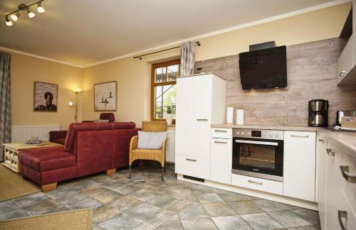 idyllsiche Lage, Ferienwohnung mit Terrasse, Meerblick - Haus Sonnenblume FeWo 04 - Photo 10