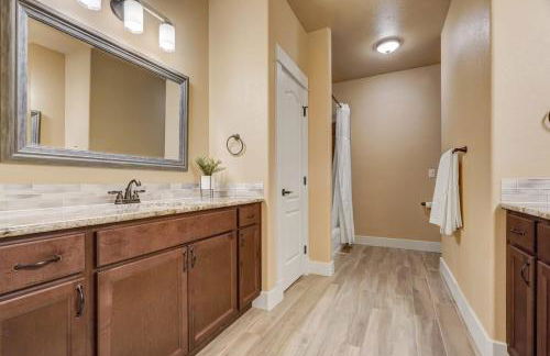 Stargazer Paradise - Top Spot Hot Tub Gym Man Cave - Foto 46