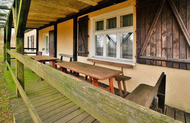 Holiday Home With Fireplace and Private Garden - Photo 17