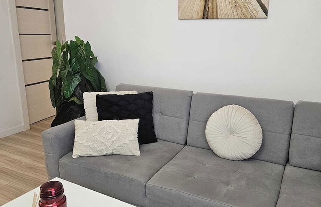 2 Bed Apartment in Zyrardow - Photo 15