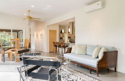 Secluded Modern Enclosed Patio Forest Views Woodland Zen by AvantStay - Foto 6