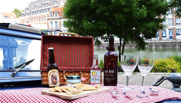 Excursão privada de 1 hora em Lille em conversível 2CV com degustação de produtos locais - Foto 2, degustação de produtos locais
