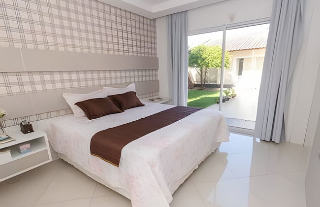 Casa com piscina 5 suites 1 quarto e AC - Photo 10